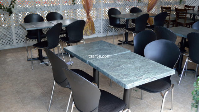 Desain Warung Makan Sederhana depan Rumah